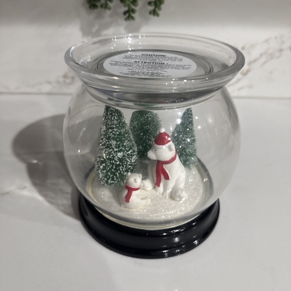 POLAR BEAR 3-Wick Pedestal CANDLE HOLDER Winter CLOCHE Bath and & Body Works - Picture 2 of 6